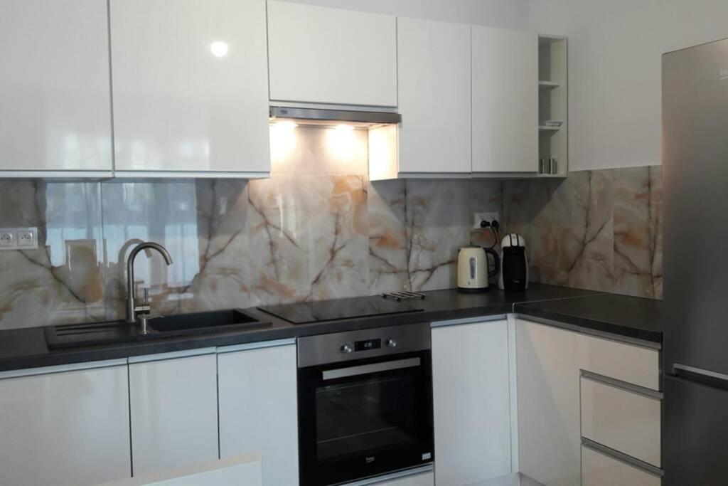 Lux Apartment Close To Medicover And Paley 바르샤바 외부 사진